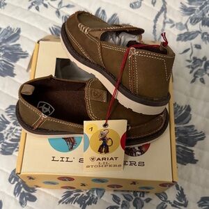 Ariat Kids Moccasins in Brown